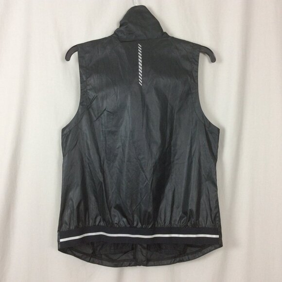 Under Armour Vest Storm All Seasons Athlete Performance Black NWT M Gift For Her - Picture 7 of 8